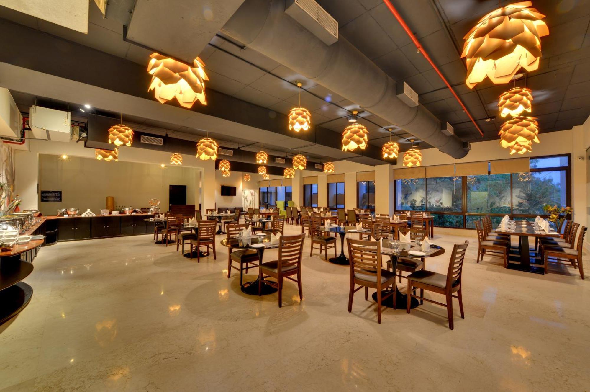 The Fern Residency, Vadgaon - Talegaon, Pune Ngoại thất bức ảnh