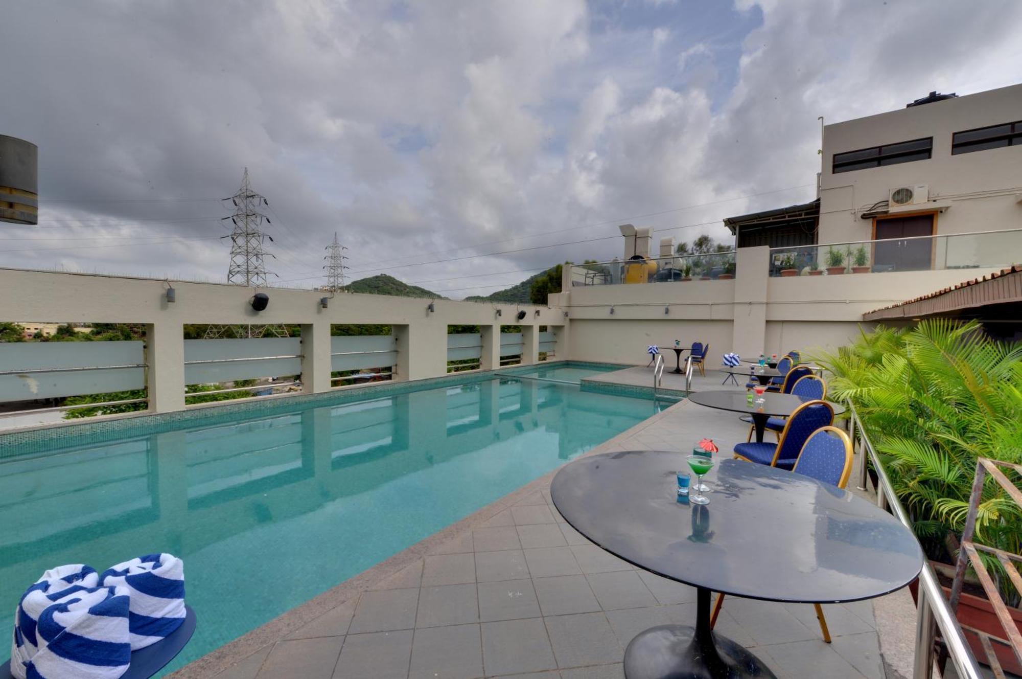 The Fern Residency, Vadgaon - Talegaon, Pune Ngoại thất bức ảnh