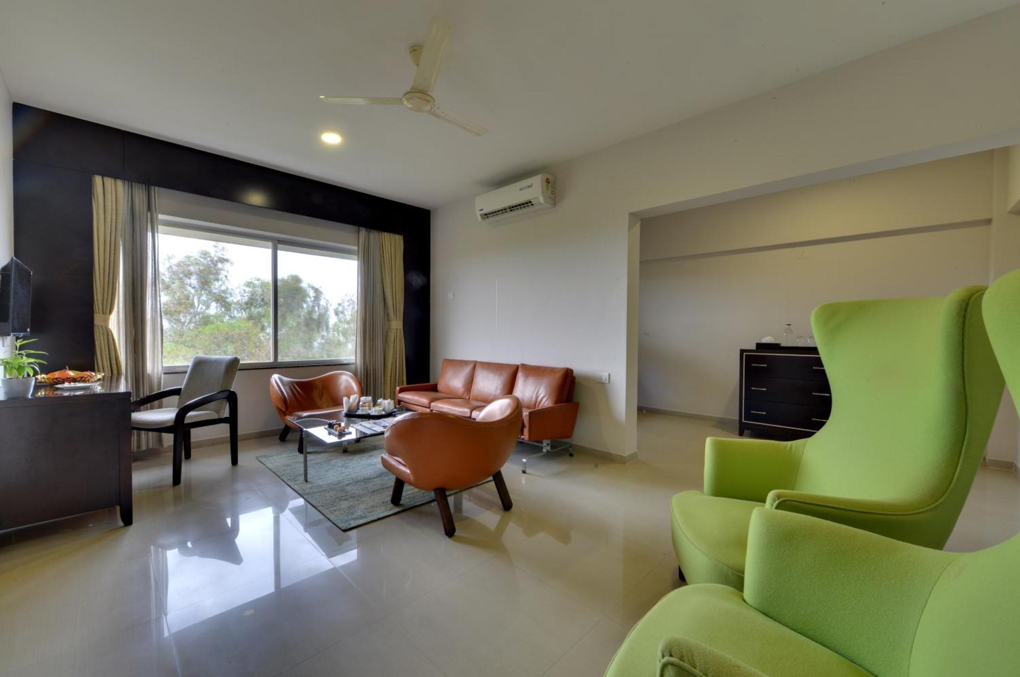 The Fern Residency, Vadgaon - Talegaon, Pune Ngoại thất bức ảnh